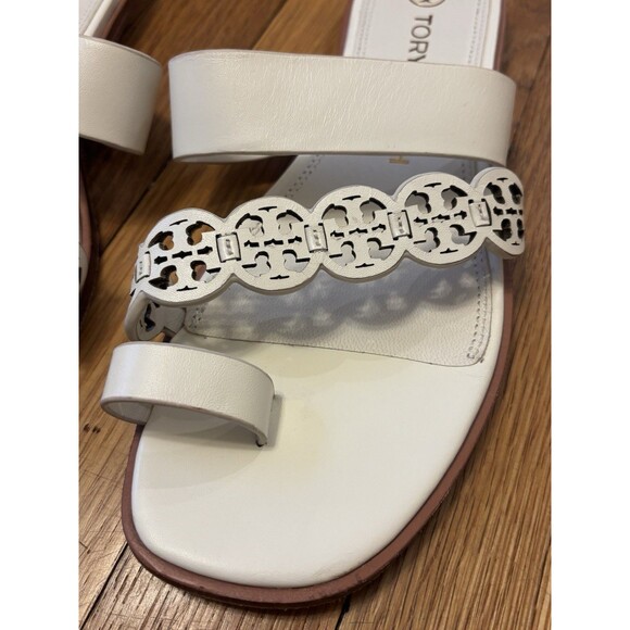 Tory Burch Tiny Miller Toe Ring Leather Sandal Ivory White Size 8.5 Logo - Picture 3 of 16